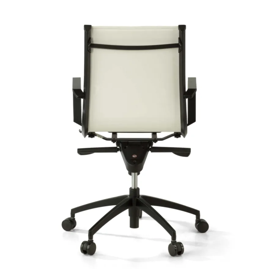 Poltrona da ufficio design Brenton, schienale basso, struttura nera, ecopelle