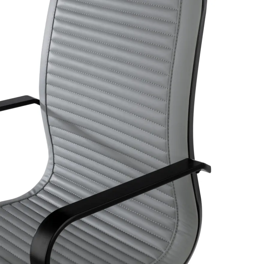 Poltrona da ufficio design Brenton, schienale alto, struttura nera, ecopelle