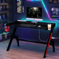 Scrivania Gaming GT, fibra di carbonio, gambe a croce
