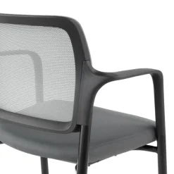 Sedia Conferenza Hermes con braccioli, base a 4 gambe, seduta ampia, schienale in rete