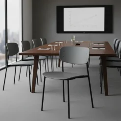 Sedia conferenza moderna stile retrò Numa, in polipropilene e ferro