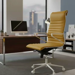 Sedia da ufficio design Cagliari, struttura bianca, schienale alto, ecopelle
