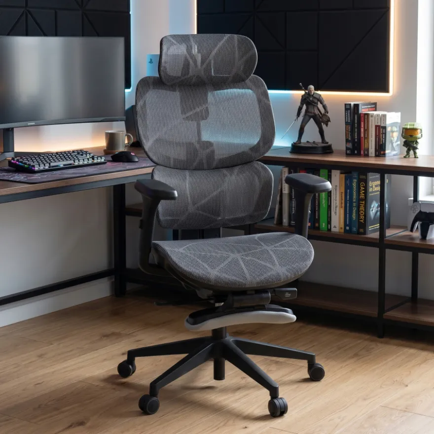 Sedia ergonomica Every, con poggiapiedi estraibile, rete