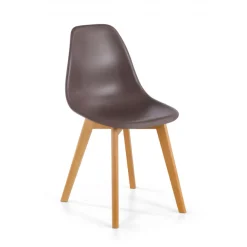 Sedia Scandinava Bergen, gambe in legno