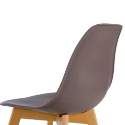 Sedia Scandinava Bergen, gambe in legno