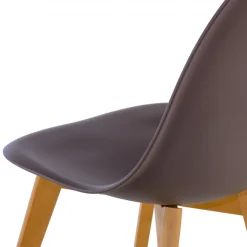 Sedia Scandinava Bergen, gambe in legno