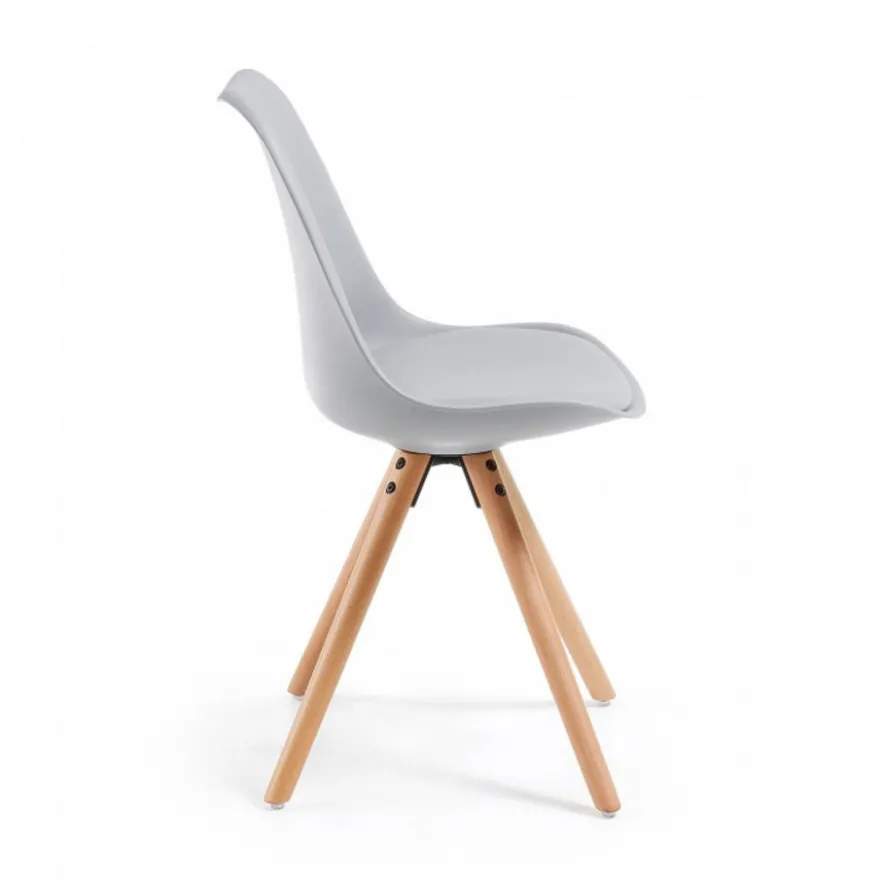 Sedia scandinava Norway, design, gambe in legno