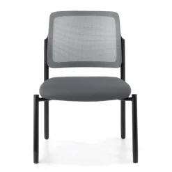 Sedia visitatore Hermes, base a 4 gambe, seduta ampia, schienale in rete