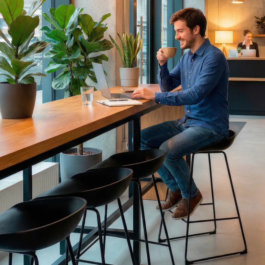 Sgabello da ufficio Helsinki, design scandinavo, gambe in metallo